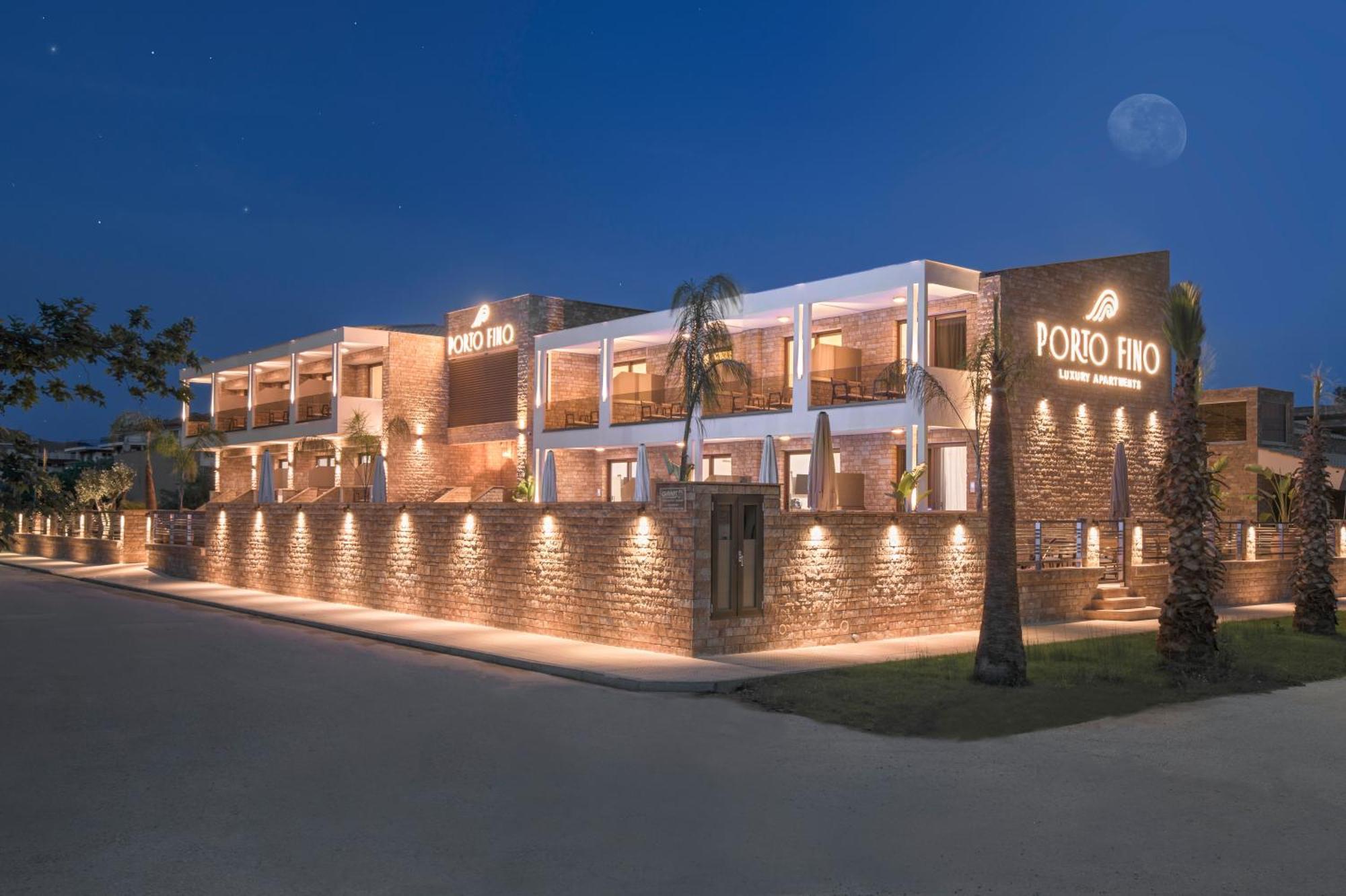 Porto Fino Apartment Asproválta Ngoại thất bức ảnh