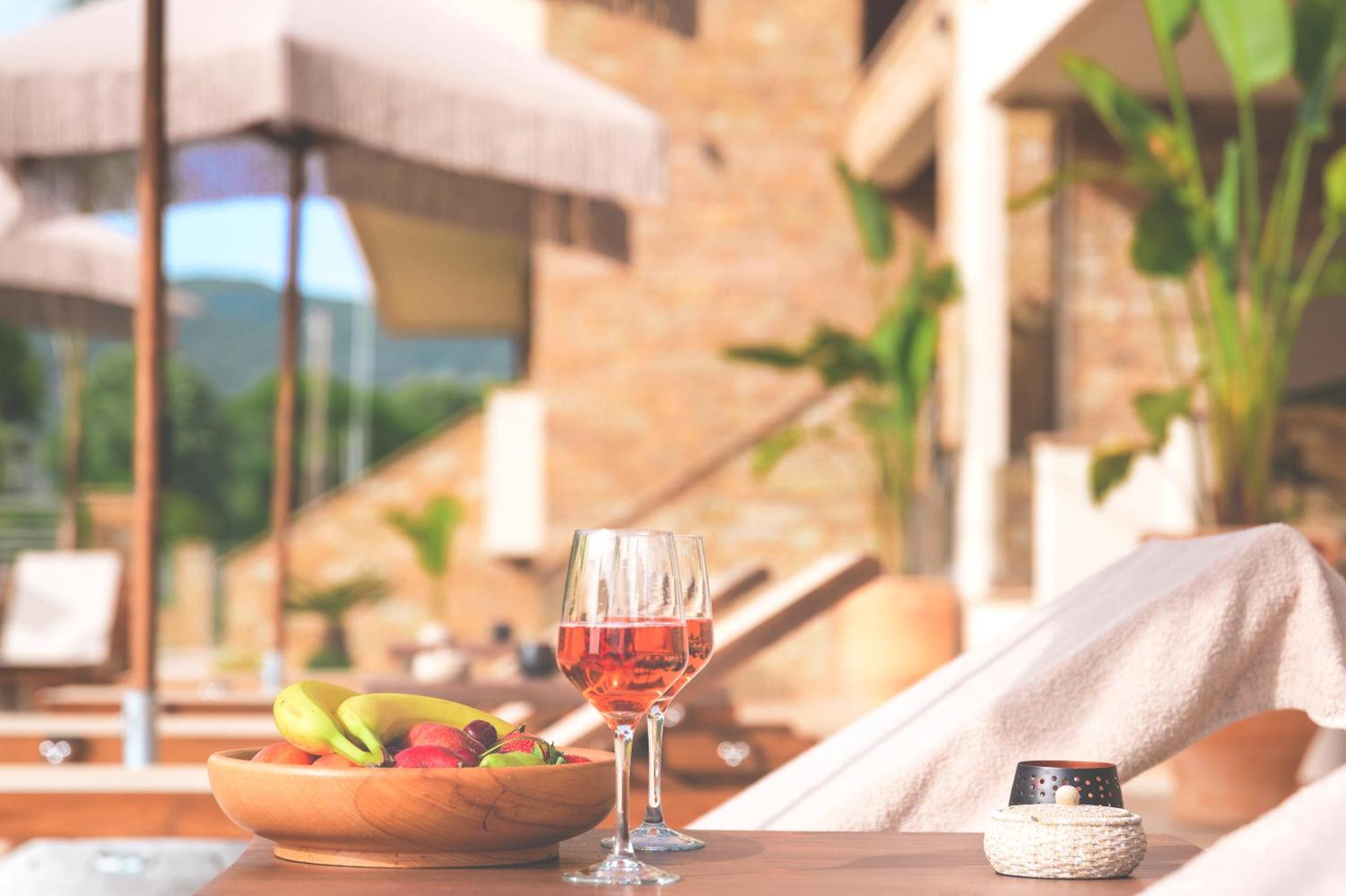 Porto Fino Apartment Asproválta Ngoại thất bức ảnh