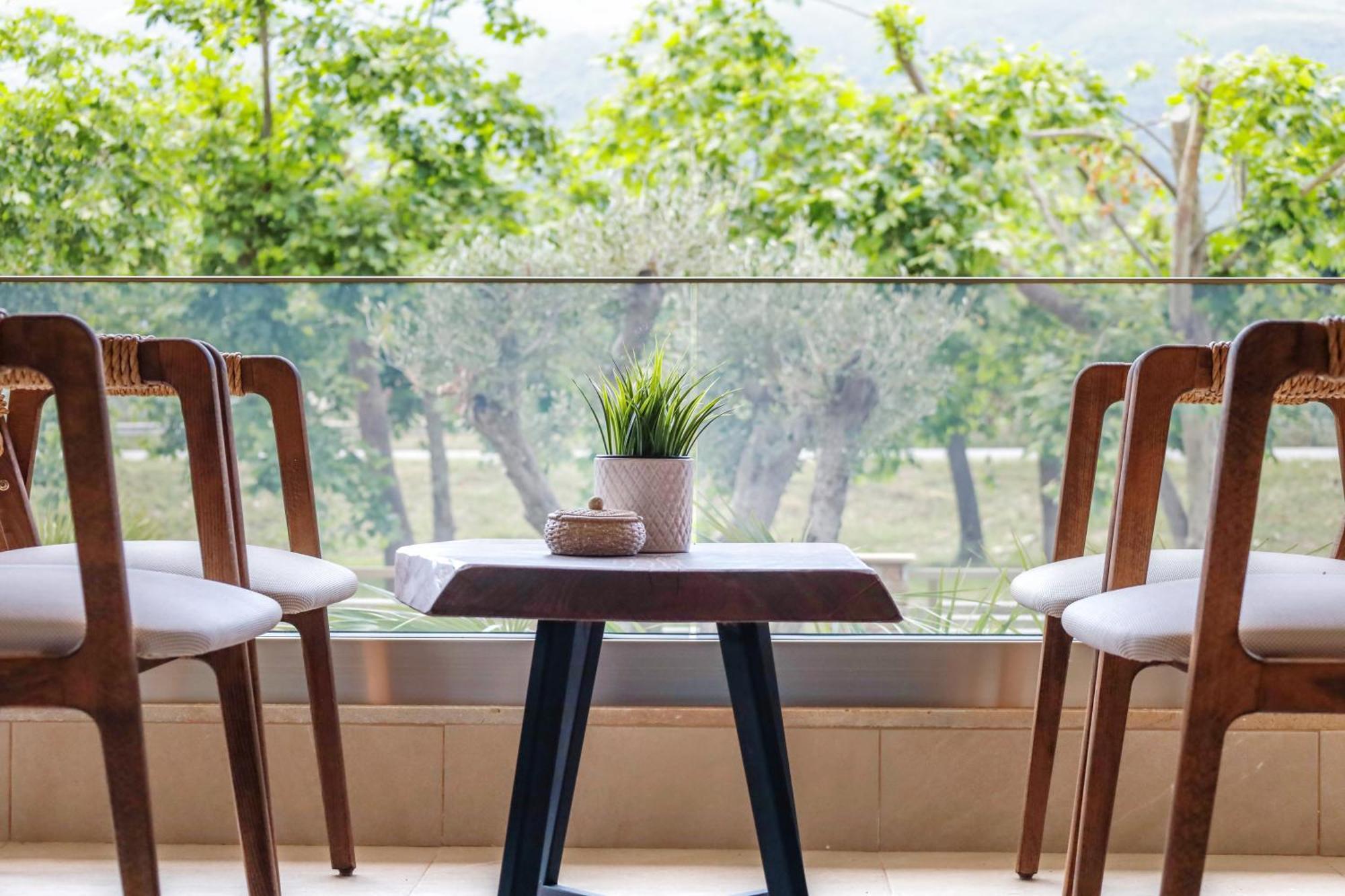 Porto Fino Apartment Asproválta Ngoại thất bức ảnh
