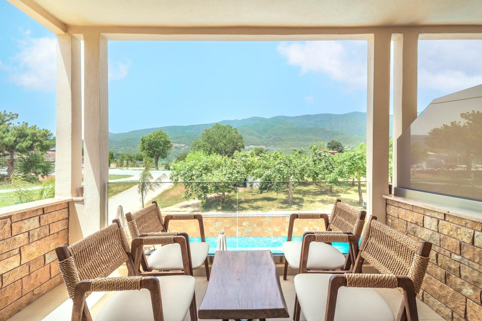 Porto Fino Apartment Asproválta Ngoại thất bức ảnh